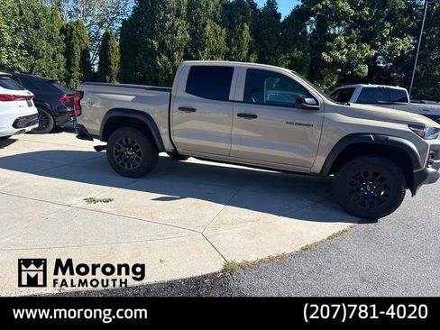 Used 2023 Chevrolet Colorado Trail Boss w/ Technology Package AWD/4WD image 3