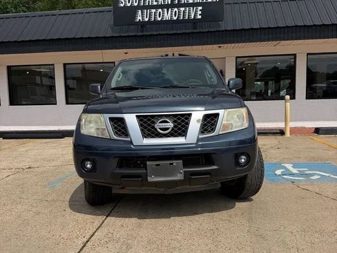 Used 2016 Nissan Frontier PRO-4X w/ Pro-4x Luxury Package AWD/4WD image 2