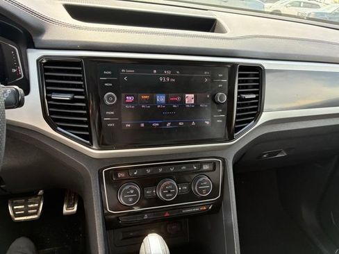 Used 2022 Volkswagen Atlas SEL R-Line AWD/4WD image 15