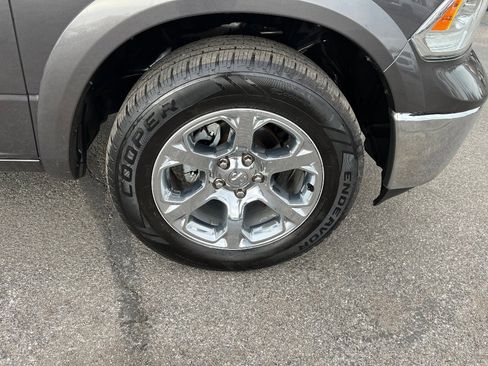 Used 2017 RAM 1500 Laramie image 44