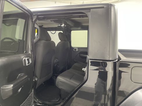 Used 2020 Jeep Gladiator Sport w/ Quick Order Package 24S image 13