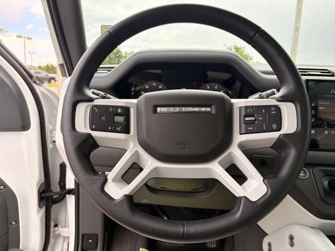 Used 2025 Land Rover Defender 110 S AWD/4WD image 21