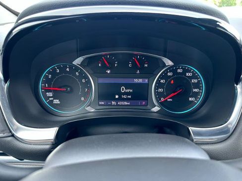 Used 2023 Chevrolet Traverse LT AWD/4WD image 34