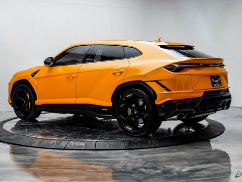 Used 2024 Lamborghini Urus S image 8