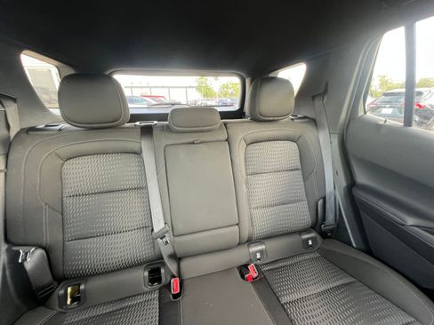 Used 2025 Chevrolet Equinox LT image 37