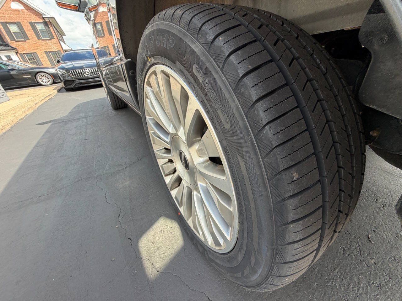 Used 2016 Lincoln Navigator Select RWD image 28