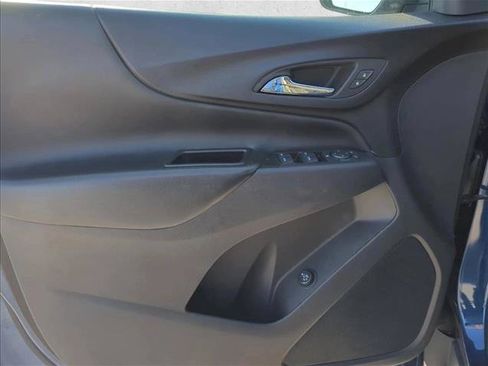 Used 2022 Chevrolet Equinox LT FWD image 7
