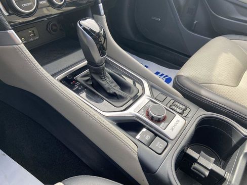 Used 2023 Subaru Forester Limited image 32