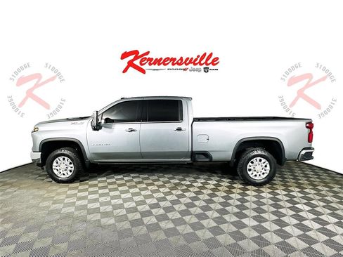Used 2024 Chevrolet Silverado 3500 LTZ image 4