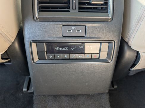 Used 2024 MAZDA CX-90 3.3 Turbo w/ Premium Package image 16