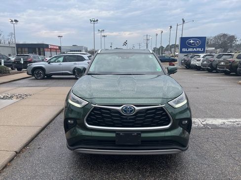 Used 2023 Toyota Highlander Platinum image 8