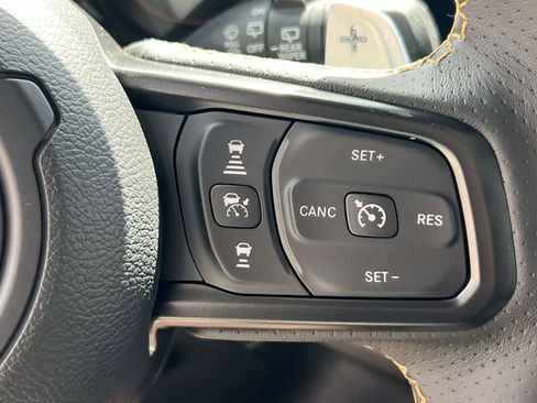 New 2025 Jeep Wrangler Unlimited Rubicon 392 image 27