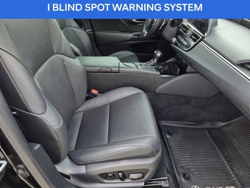 Used 2022 Lexus ES 350 w/ Premium Package image 12