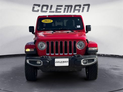Used 2023 Jeep Gladiator Overland image 8
