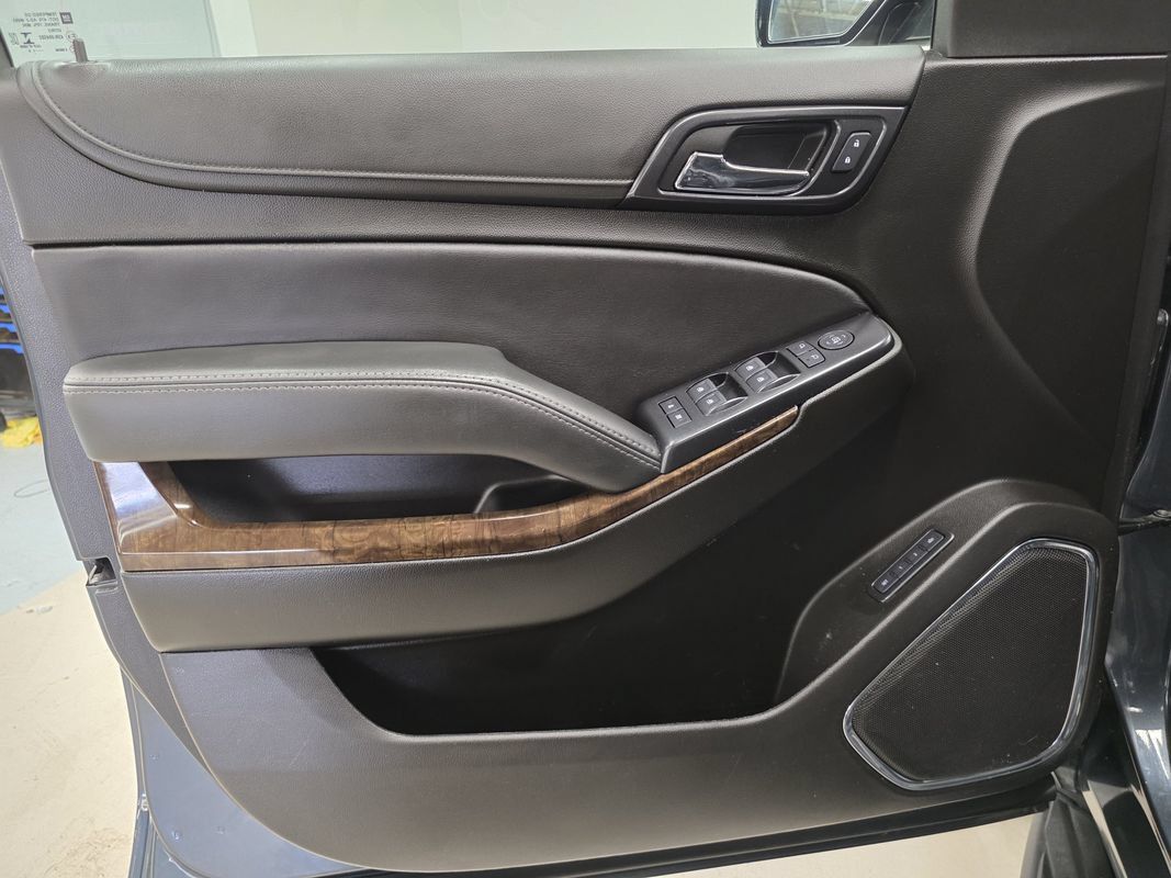 Used 2019 Chevrolet Suburban LT AWD/4WD image 18