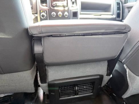 Used 2020 RAM 1500 Tradesman w/ Chrome Appearance Group AWD/4WD image 24