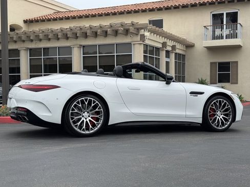 Used 2022 Mercedes-Benz SL 55 AMG 4MATIC image 10