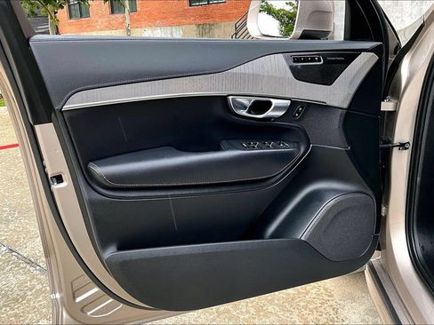 Certified 2024 Volvo XC90 T8 Ultimate w/ Protection Package Premier AWD/4WD image 23