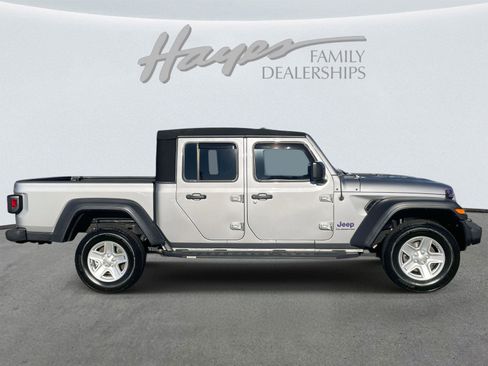 Used 2020 Jeep Gladiator Sport w/ Quick Order Package 24S image 35