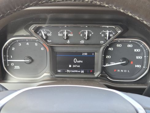 Used 2021 GMC Sierra 1500 SLT image 19