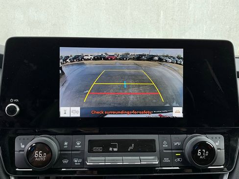 Used 2025 Toyota Grand Highlander XLE image 34