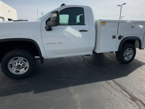 Used 2024 Chevrolet Silverado 2500 W/T w/ WT Fleet Convenience Package image 4