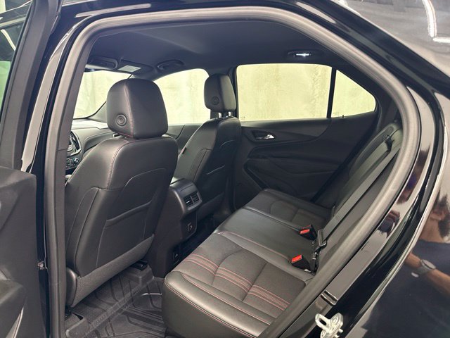 Used 2023 Chevrolet Equinox RS FWD image 18