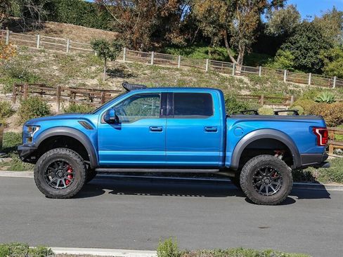 Used 2019 Ford F150 Raptor w/ Equipment Group 802A Luxury image 2