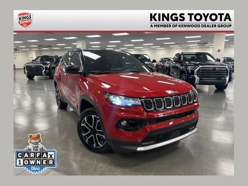 Used 2023 Jeep Compass Limited AWD/4WD image 1