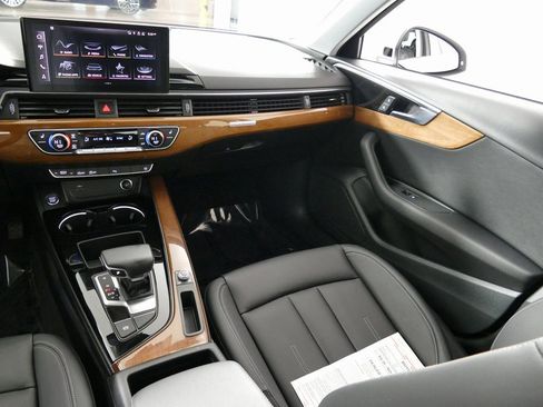 Used 2023 Audi A4 2.0T Premium w/ Convenience Package image 26