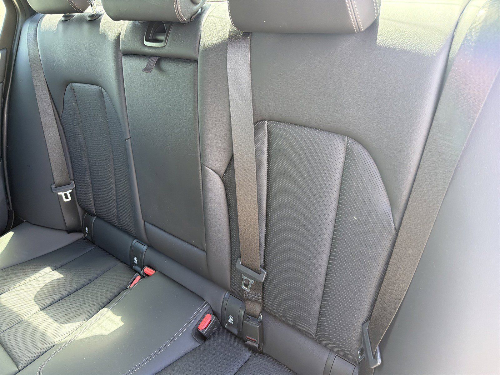 Used 2022 BMW 330i Sedan w/ Driving Assistance Package RWD image 19