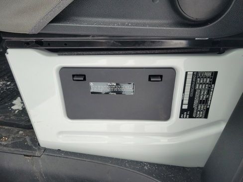 Used 2025 Mercedes-Benz Sprinter 2500 image 23