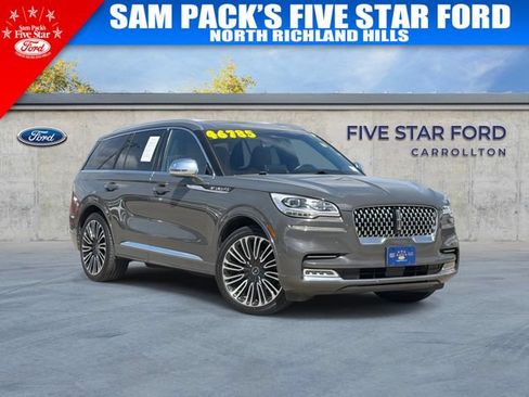 Used 2022 Lincoln Aviator Black Label w/ Class IV Trailer Tow Package AWD/4WD image 1