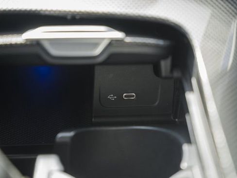 Used 2023 Mercedes-Benz C 300 4MATIC Sedan image 24