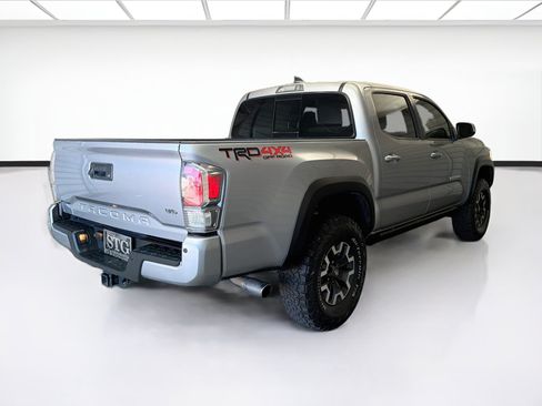 Used 2021 Toyota Tacoma TRD Off-Road w/ Technology Package AWD/4WD image 4