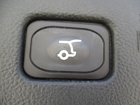 Used 2024 Ford Edge SEL w/ Convenience Package image 19