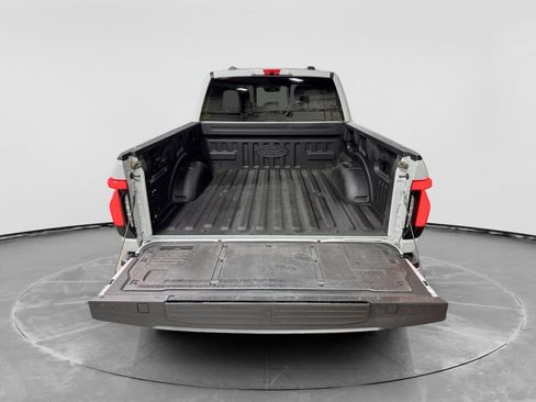 Used 2023 Ford F150 Lightning Platinum image 30