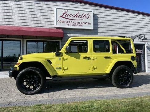 Used 2022 Jeep Wrangler Unlimited Sahara w/ Cold Weather Group image 3