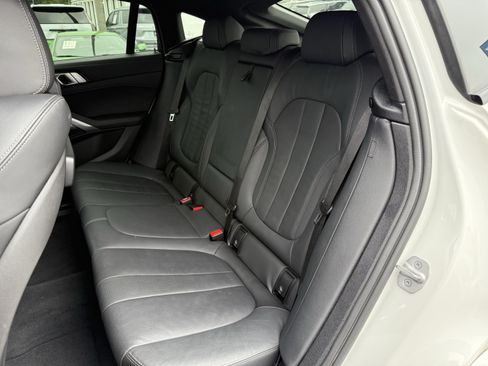 Used 2022 BMW X6 xDrive40i w/ M Sport Package AWD/4WD image 30