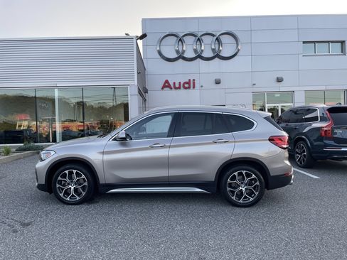 Used 2021 BMW X1 xDrive28i w/ Convenience Package AWD/4WD image 4
