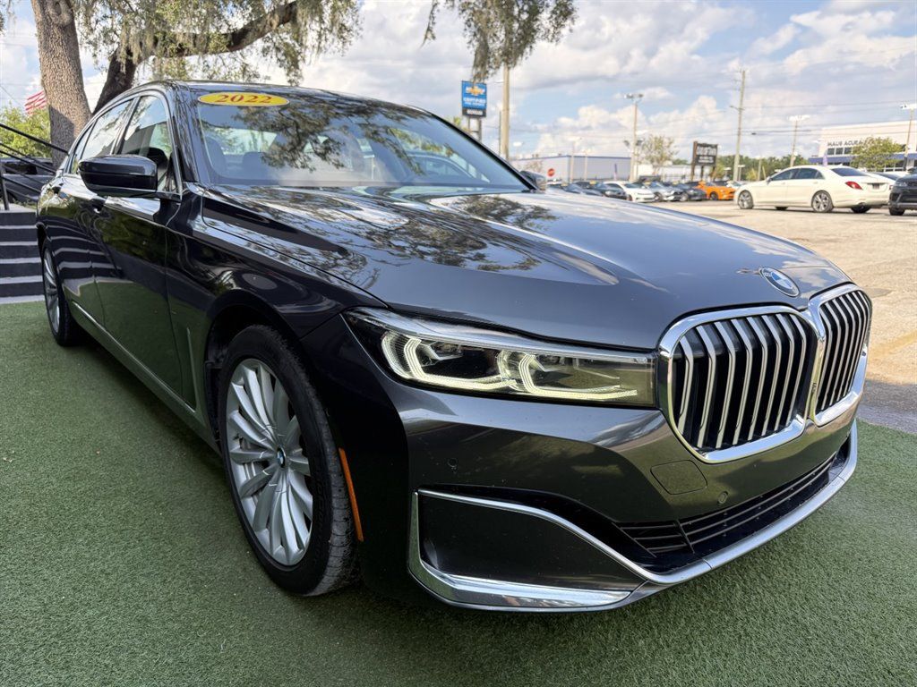Used 2022 BMW 740i RWD image 3