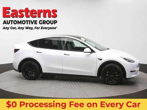 Used 2021 Tesla Model Y Long Range AWD/4WD image 41