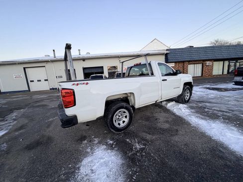 Used 2017 Chevrolet Silverado 1500 W/T w/ Trailering Package image 9