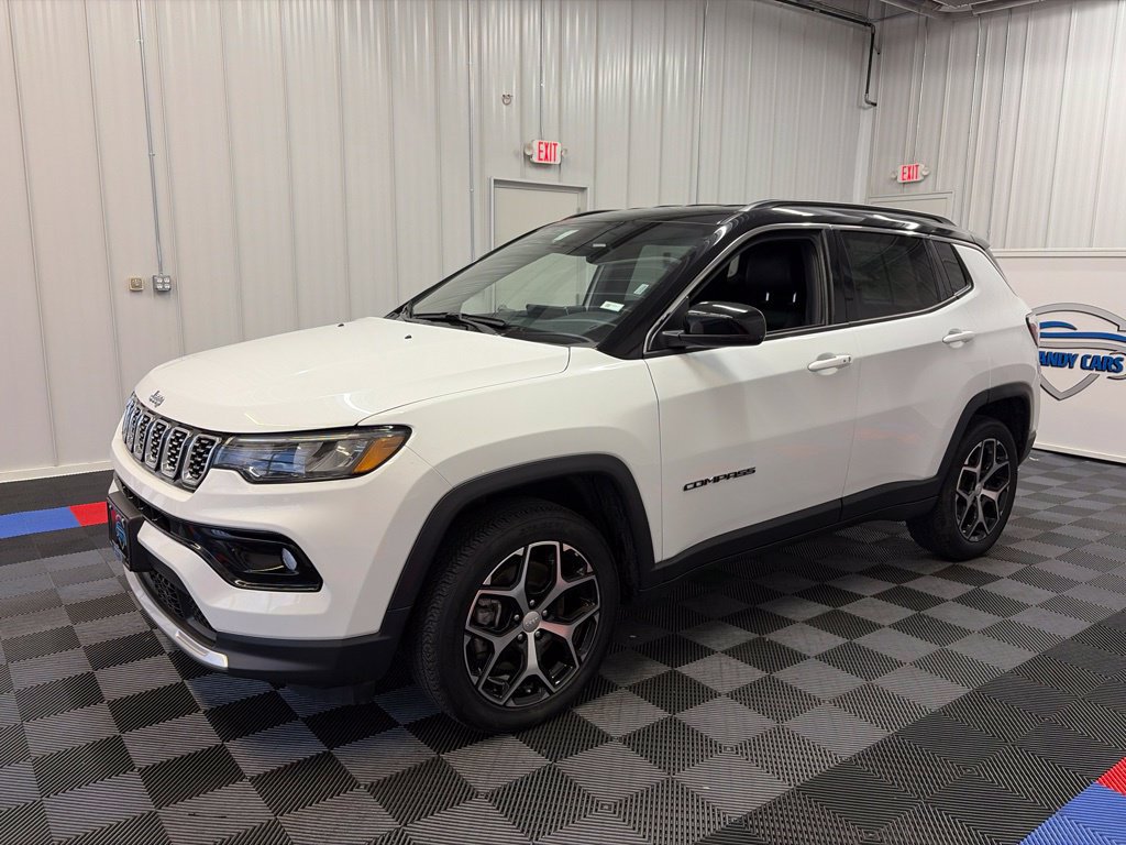 Used 2024 Jeep Compass Limited AWD/4WD image 7