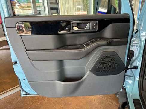 Used 2024 INEOS Grenadier image 22