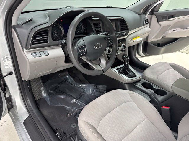 Used 2019 Hyundai Elantra SE FWD image 10