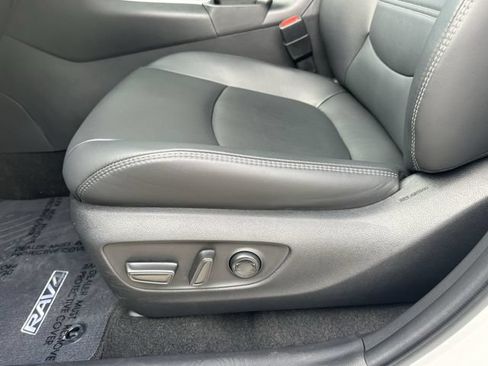 Used 2023 Toyota RAV4 XLE Premium AWD/4WD image 29