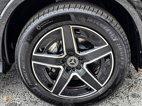 New 2026 Mercedes-Benz GLC 300 4MATIC image 9