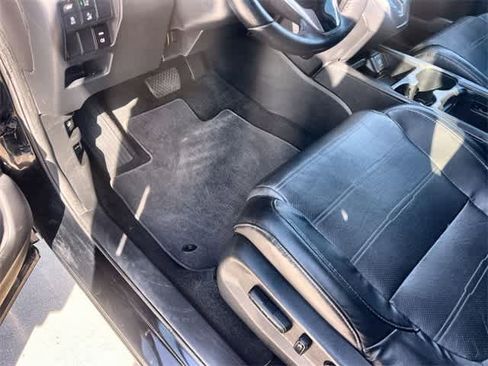 Certified 2019 Honda CR-V Touring image 3