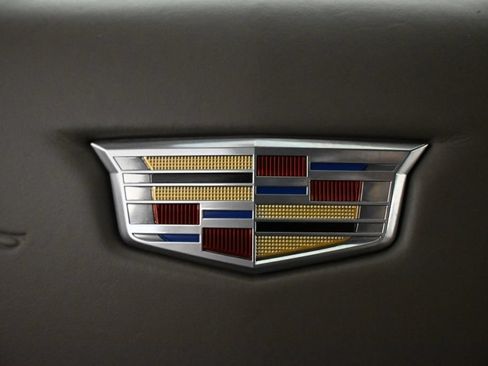 Used 2022 Cadillac Escalade Sport Platinum w/ LPO, Floor Liner Package AWD/4WD image 39